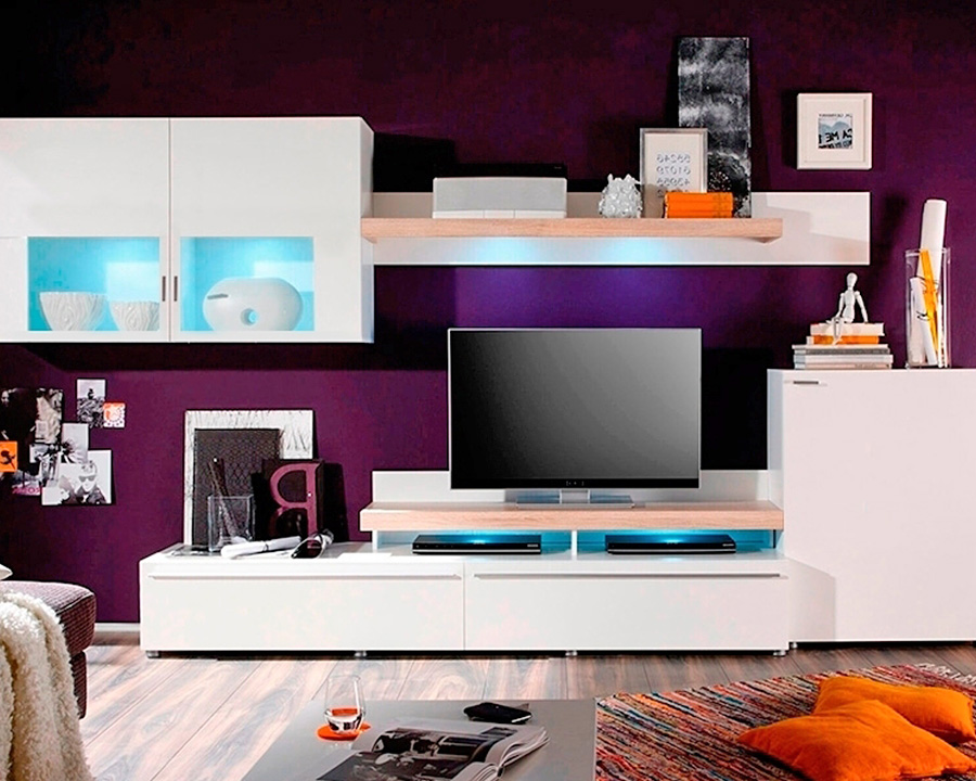 Гостиная Fiesta Ноктюрн 9 в светлом современном стиле с ТВ-зоной, шкафами и полками