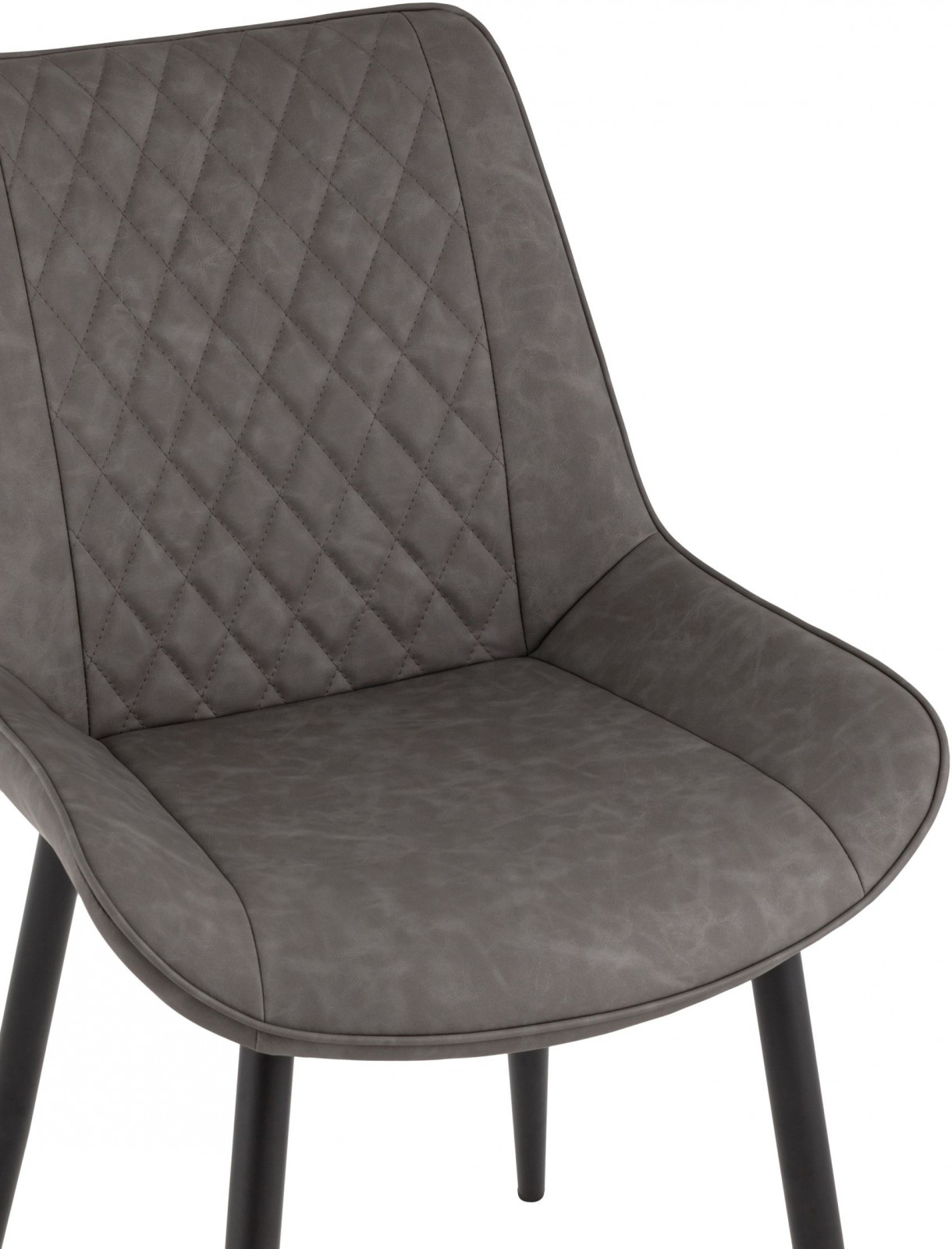 Стул с ромбовидной прострочкой на спинке и мягким сиденьем