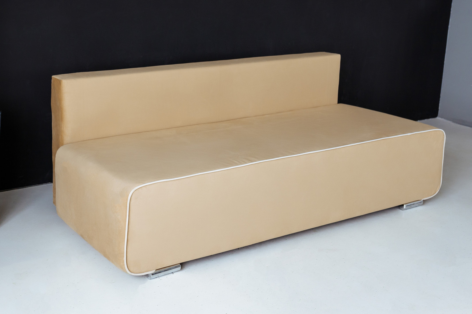 ����� ������ ������, ����������, Maserati Cappuchino