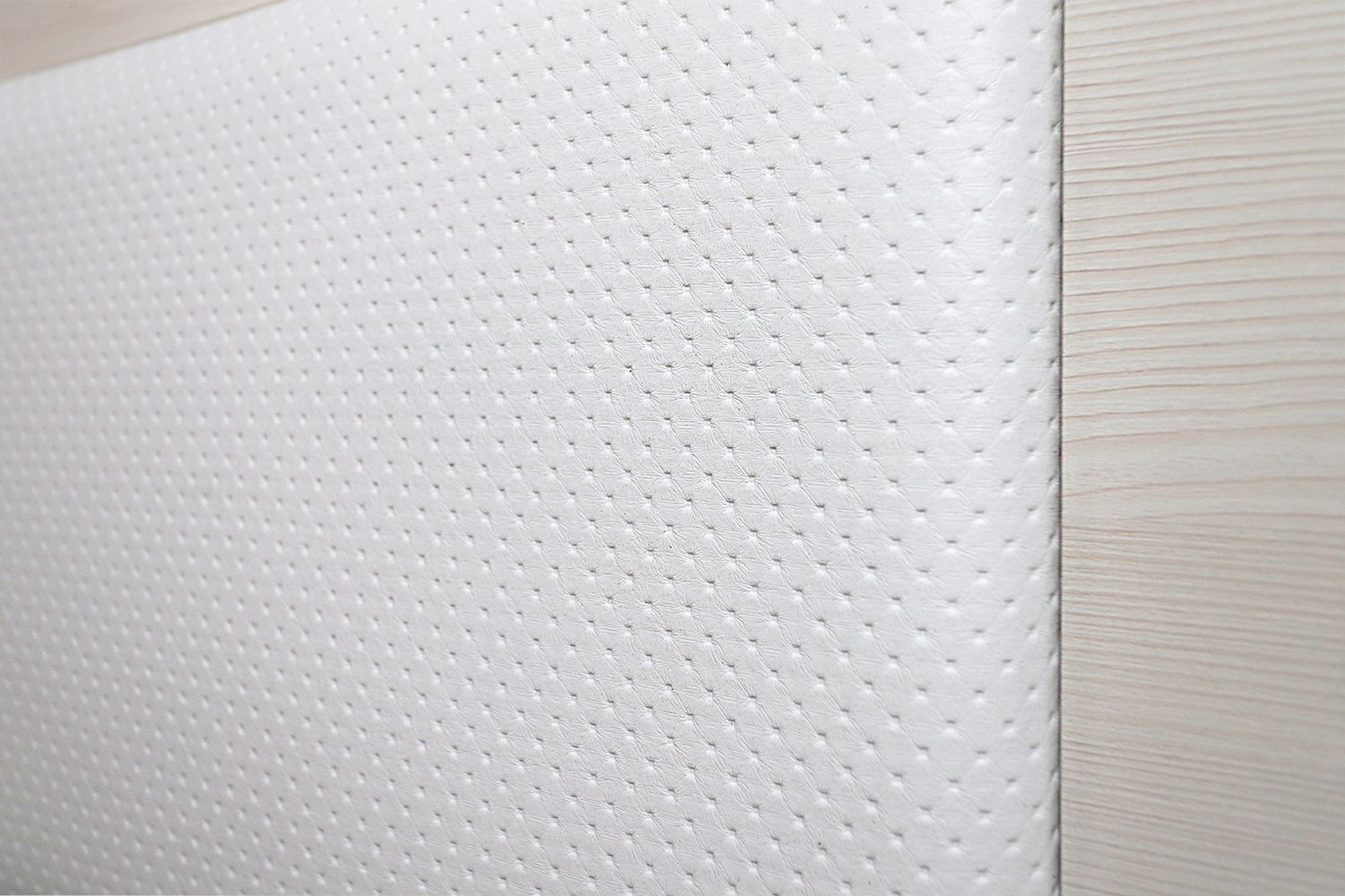 ������� 140 ���������� � ����������