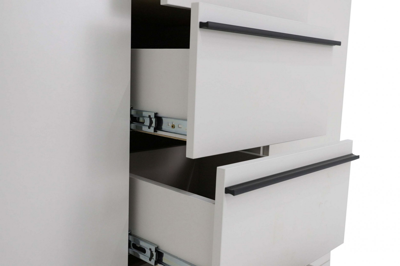 ����� ����