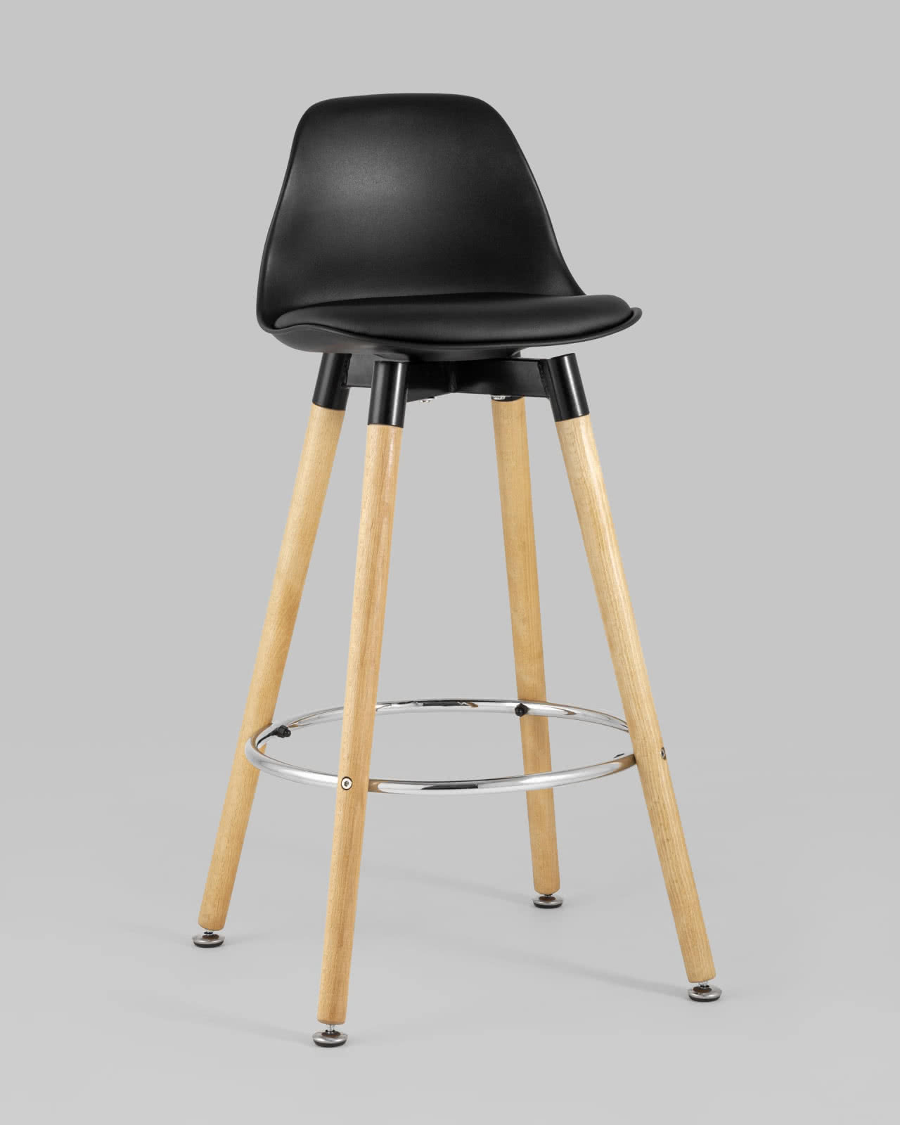 Черный барный стул eames